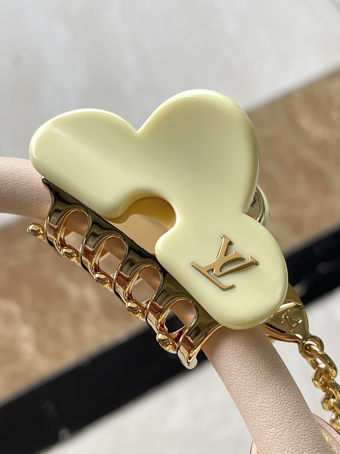 Louis Vuitton Alma BB Handbag - Yellow 88736 - Image 5