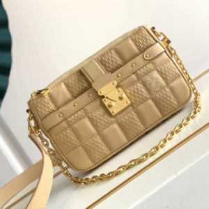 Louis Vuitton Pochette Troca Handbag - Cream 33376