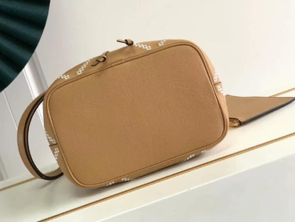 Louis Vuitton  NéoNoé Bucket Bag - Cream 94303 - Image 3