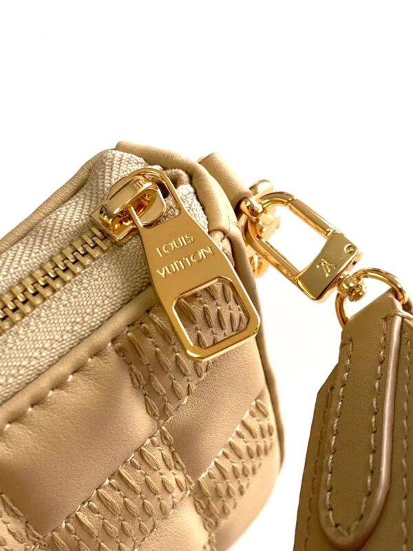 Louis Vuitton Pochette Troca Handbag - Cream 33376 - Image 4