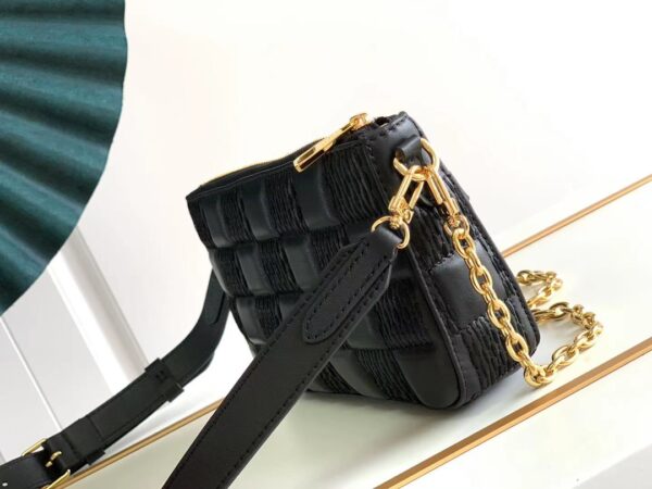 Louis Vuitton Pochette Troca Handbag - Black 69715 - Image 3