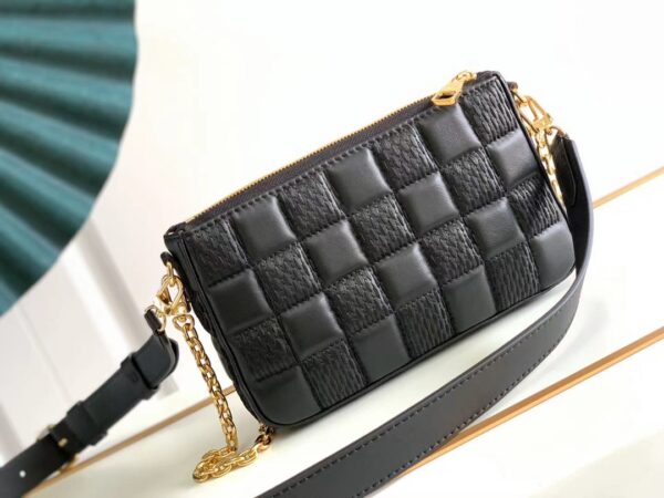 Louis Vuitton Pochette Troca Handbag - Black 69715 - Image 5