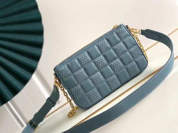 Louis Vuitton Pochette Troca Handbag - Blue 53968 - Image 4