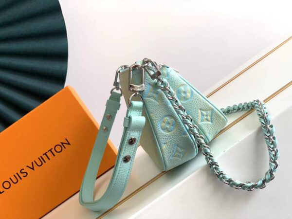 Louis Vuitton Multi Pochette Accessoires Handbag - Blue 92630 - Image 2