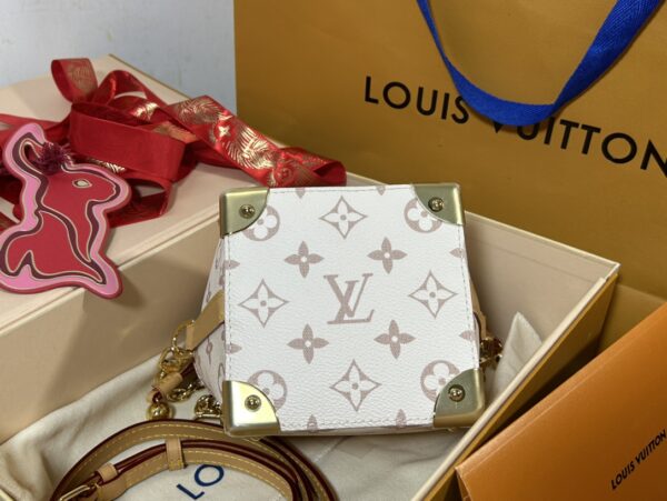 Louis Vuitton  Mini Bucket Bag - White Flower 20438 - Image 3