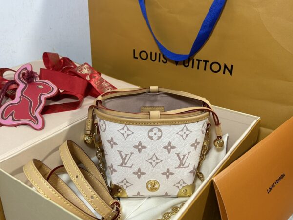 Louis Vuitton  Mini Bucket Bag - White Flower 20438 - Image 4