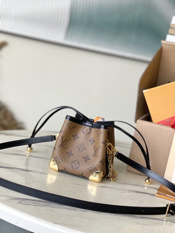 Louis Vuitton Noé Purse Charm Monogram Handbag 46004 - Image 3