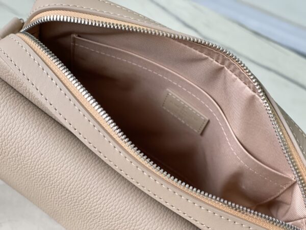 Louis Vuitton Fastline Messenger Bag 31607 - Image 5