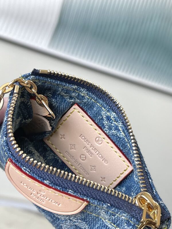Louis Vuitton  Blue Denim Denim Key Bag 84025 - Image 2